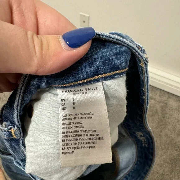 *SOLD* American eagle Jean shorts - Picture 3 of 3